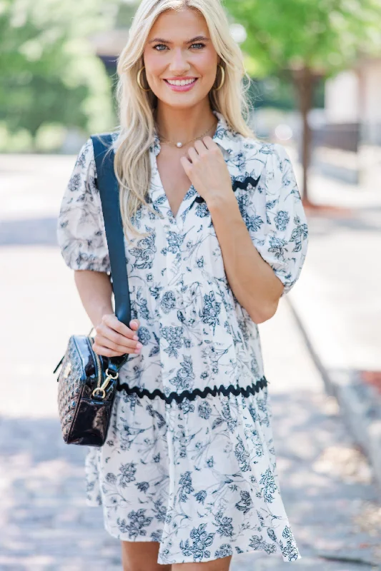 Concert - Wear Casual Dresses with a Fun Style​ Talk About It Black Toile Dress