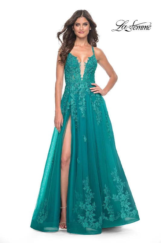 Little Black Women Dress with Sequins for a Glamorous Night Out Little Black Women Dress with Sequins for a Glamorous Night Out La Femme 32062