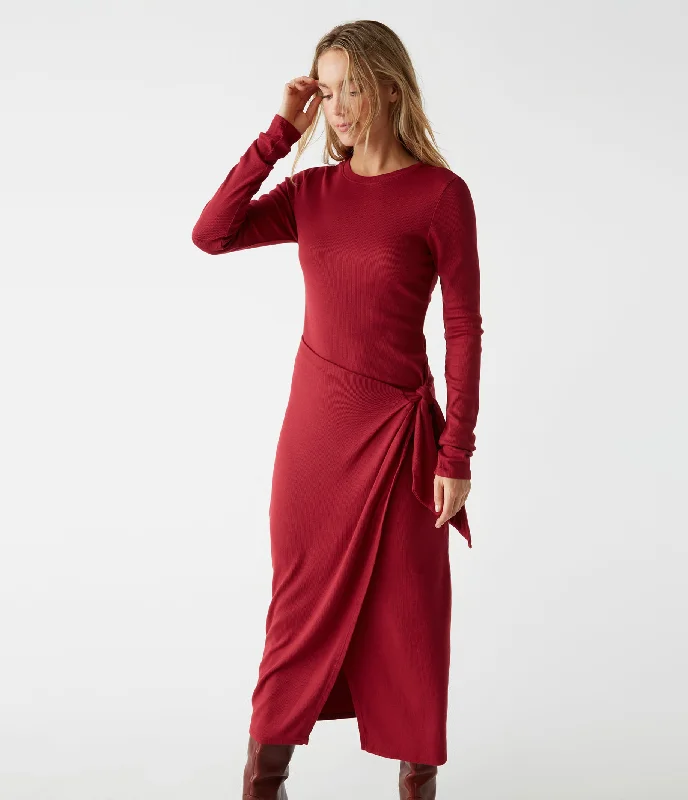 Long - Sleeve Women Dress in Velvet for a Luxurious Winter Look Long - Sleeve Women Dress in Velvet for a Luxurious Winter Look Petite Yessenia Dress